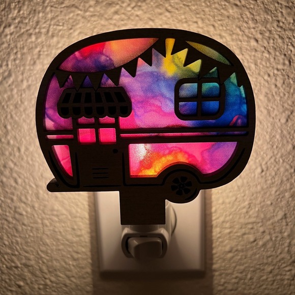 Handmade Retro Vintage Camper Night Light  Alcohol Ink Art LED Plug-In - Picture 7 of 9